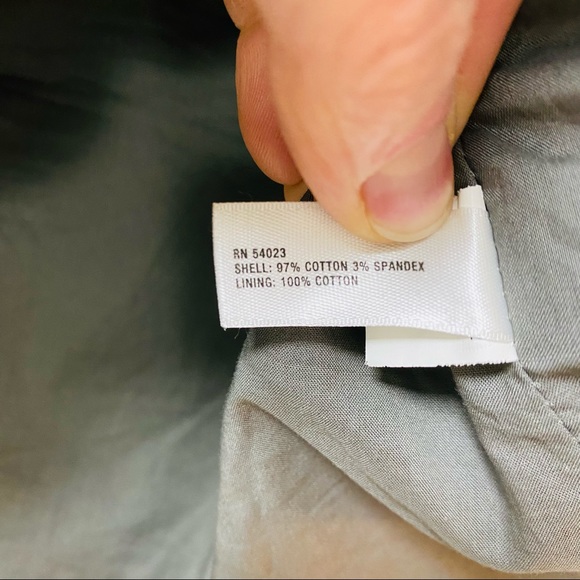 Gap Mini-Skirt Taupe with Black Waist Band. Cotton/Spandex. Size 2 with stretch! - Picture 4 of 6